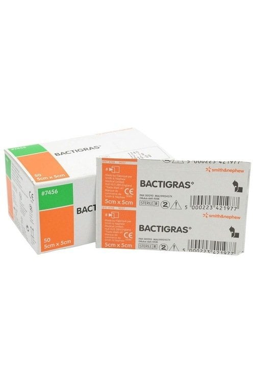 Bactigras Antiseptik Sargı Yara Bakım Örtüsü 5x5cm (1 Adet)