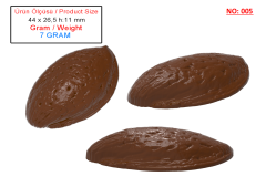 0005 - Almond Chocolate