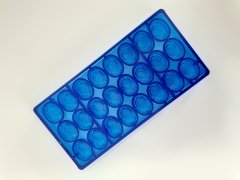 0009 - Patterned Praline