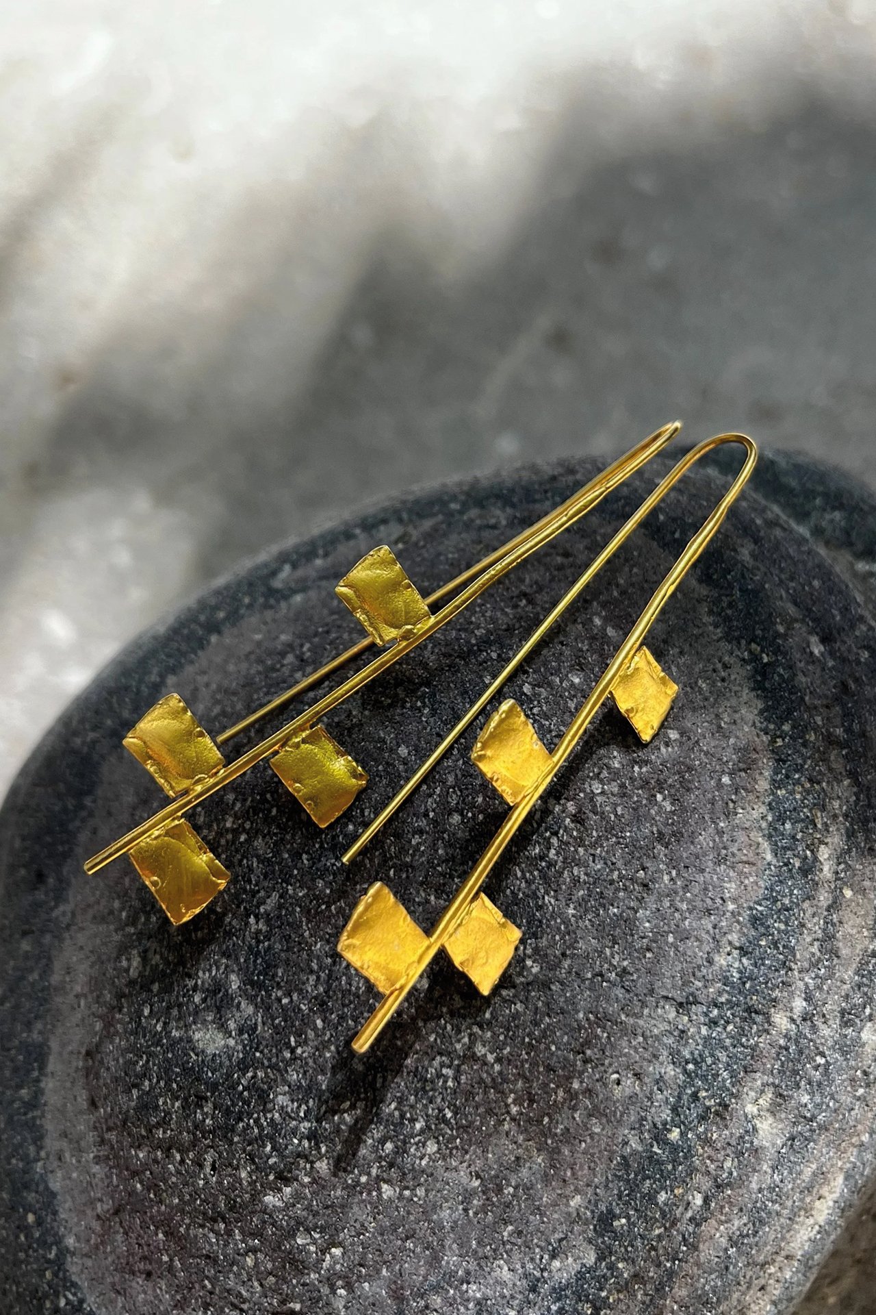 Anten Earring in Gold
