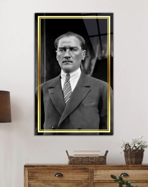 Atatürk Portre Siyah Beyaz Cam Tablo Hediyelik Büyük Tablo Ev Ofis Dekoru