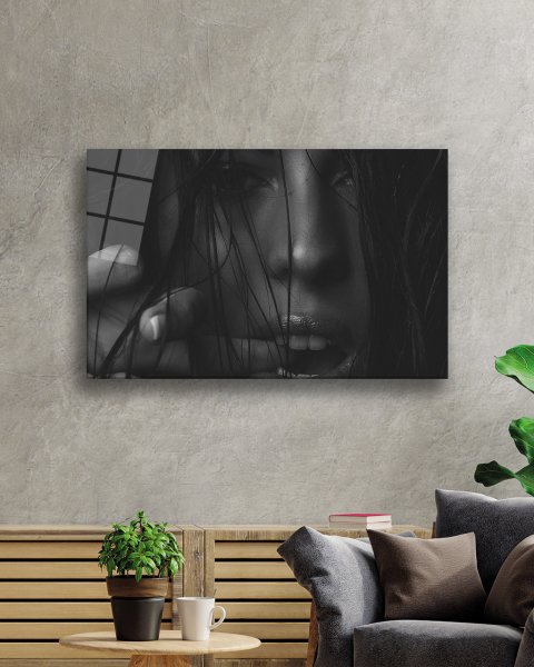 Siyah Beyaz İnsan Fotoğrafları Kadın  Cam Tablo  4mm Dayanıklı Temperli Cam Black and White People Photos Woman Glass Wall Art