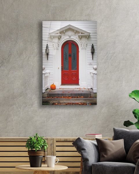 Üçgen Çatılı Kırmızı Renkli Kemerli  Kapı Görselli Dikey Cam Tablo  4mm Dayanıklı Temperli Cam Red Color Arched Door Image Vertical Glass Table With Triangular Roof 4mm Durable Tempered Glass