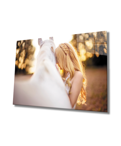 Kadınlar Beyaz Atlı Prenses Cam Tablo  4mm Dayanıklı Temperli Cam, Women Princess On a White Horse Glass Wall Art