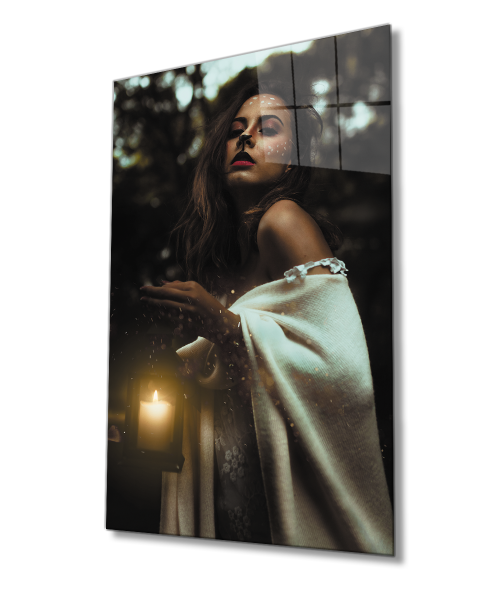 Makyajlı Kadın Portresi Cam Tablo  4mm Dayanıklı Temperli Cam Woman Portrait with Makeup Glass Wall Art