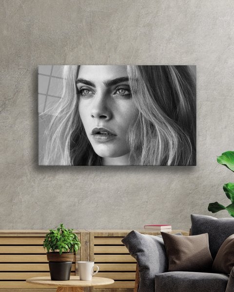 Siyah Beyaz İnsan Fotoğrafları Kadın Cam Tablo  4mm Dayanıklı Temperli Cam  Black and White People Photos Woman Glass Wall Art