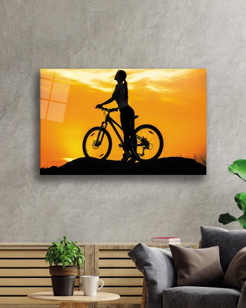 Gün Batımında Bisikletli Kadın Cam Tablo  4mm Dayanıklı Temperli Cam Woman Cycling At Sunset Glass Table 4mm Durable Tempered Glass