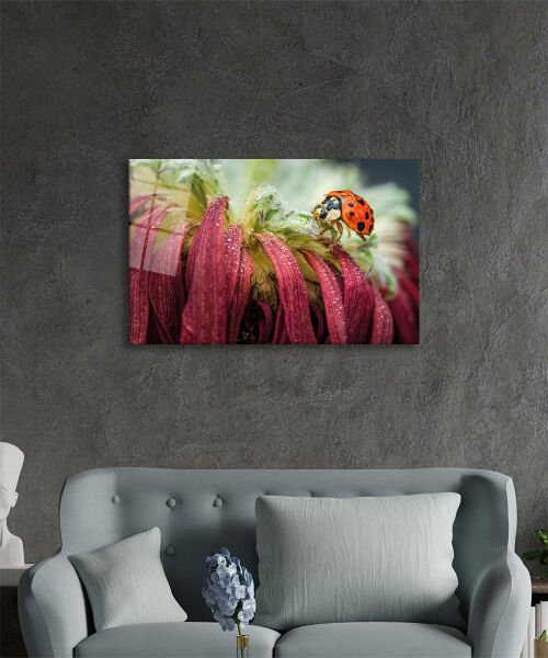 Uğur Böceği Yaprak Cam Tablo  4mm Dayanıklı Temperli Cam Ladybug Green Leaf Glass Wall Decor