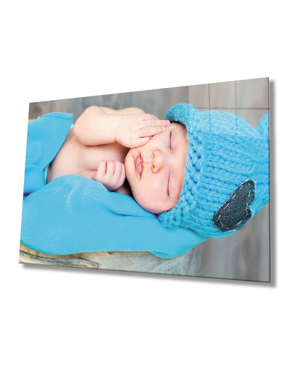 Mavi Şapkalı Bebek Cam Tablo  4mm Dayanıklı Temperli Cam Baby Glass Table With Blue Hat 4mm Durable Tempered Glass