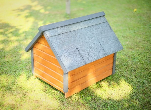 Heat-insulated wooden kennel '' SMALL ''