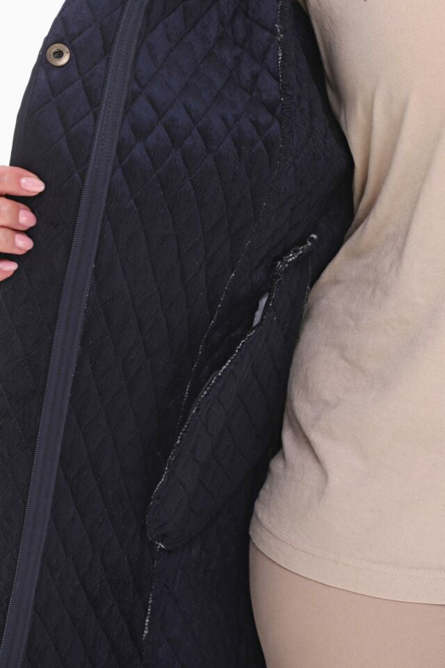 KAPÜŞONLU LACİVERT 105 CM KAPİTONE KABAN