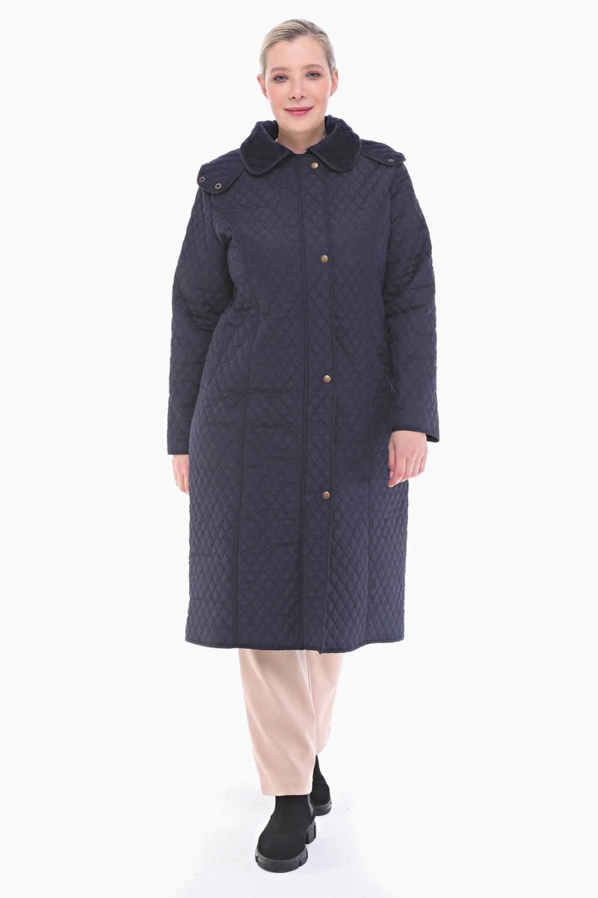 KAPÜŞONLU LACİVERT 120 CM KAPİTONE KABAN