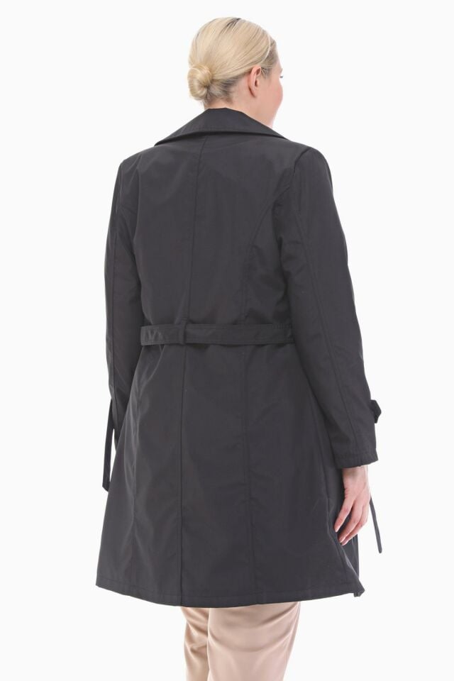 DÜĞMELİ SİYAH KRUVAZE TRENÇKOT