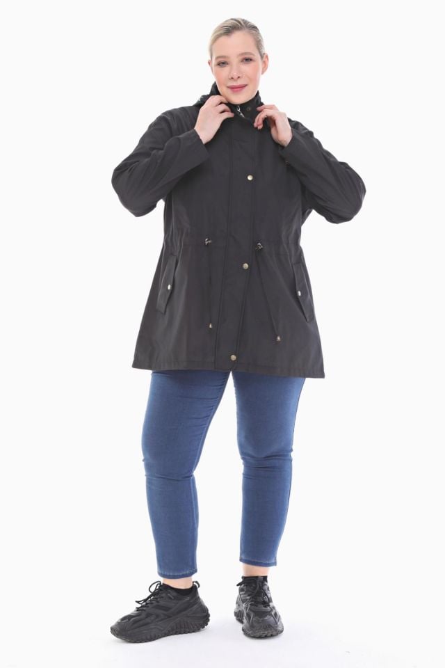 KAPÜŞONLU SİYAH KISA TRENÇKOT