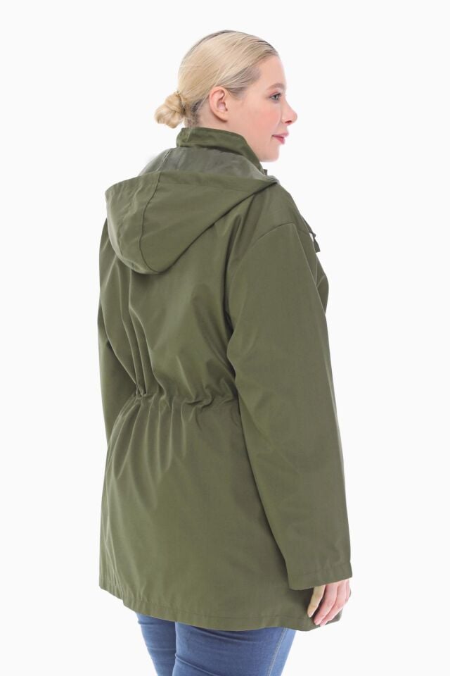 KAPÜŞONLU HAKİ KISA TRENÇKOT