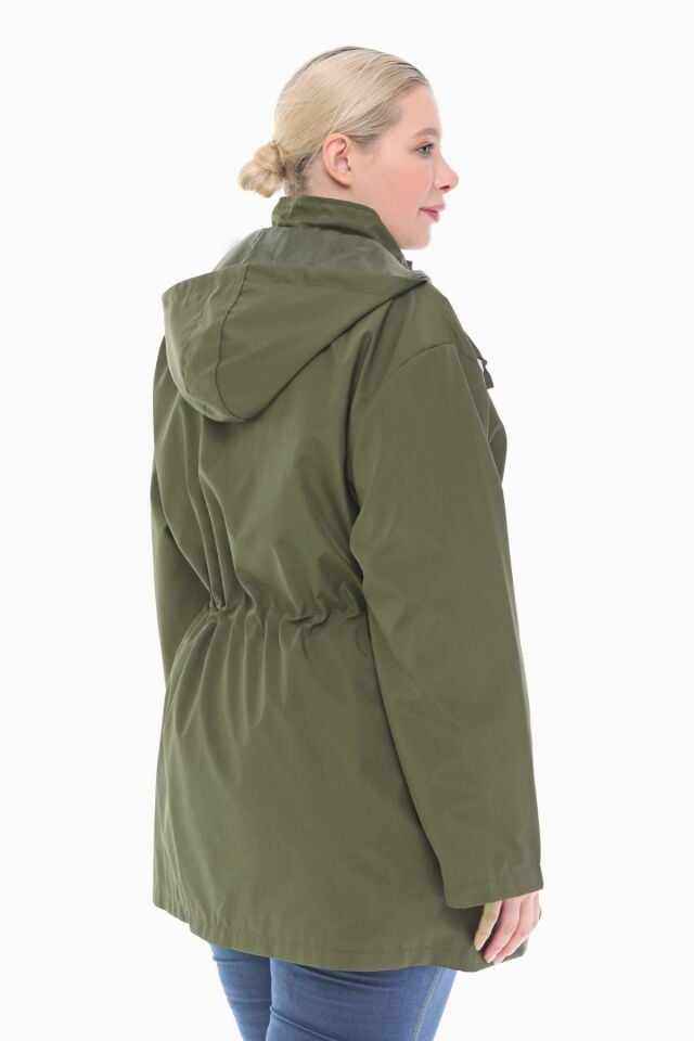 KAPÜŞONLU HAKİ KISA TRENÇKOT