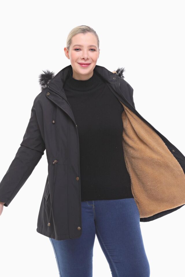 İÇİ KÜRKLÜ SİYAH KISA MONT