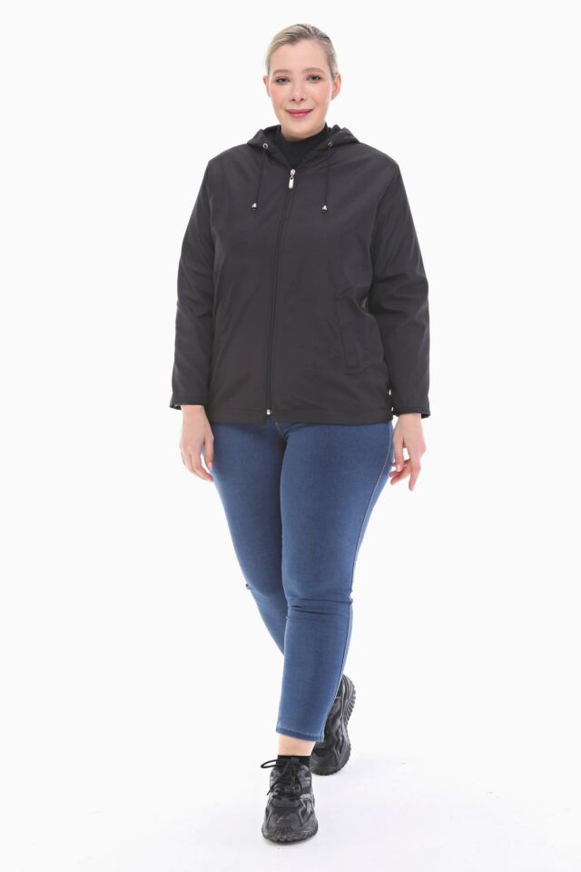 KAPÜŞONLU SİYAH İÇİ POLARLI YAĞMURLUK