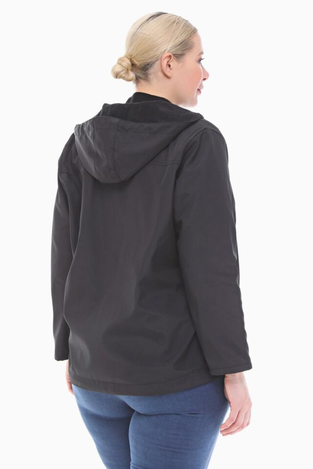 KAPÜŞONLU SİYAH İÇİ POLARLI YAĞMURLUK