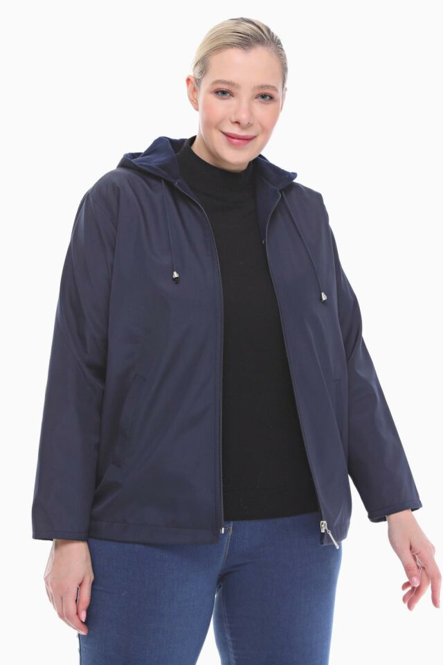 KAPÜŞONLU LACİVERT İÇİ POLARLI YAĞMURLUK