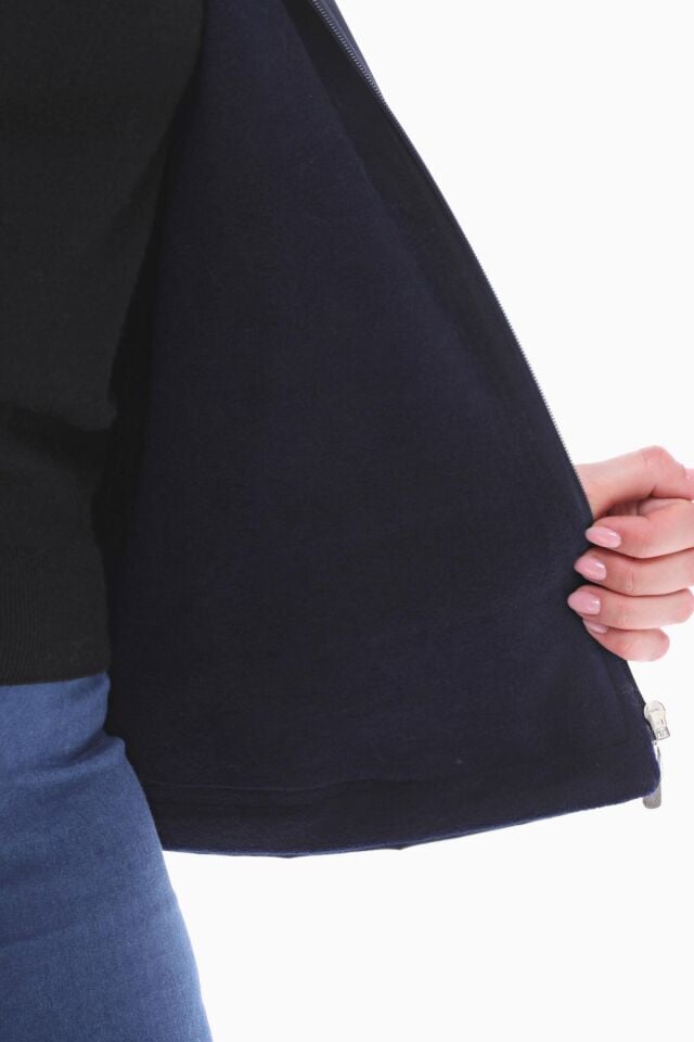 KAPÜŞONLU LACİVERT İÇİ POLARLI YAĞMURLUK