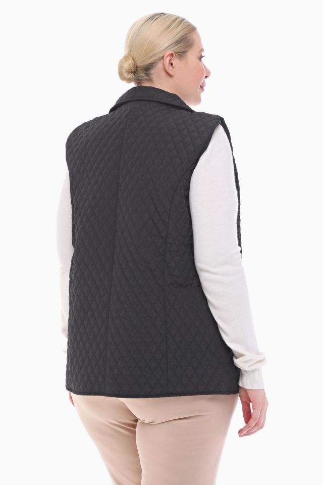 POLO YAKA SİYAH KAPİTONE YELEK