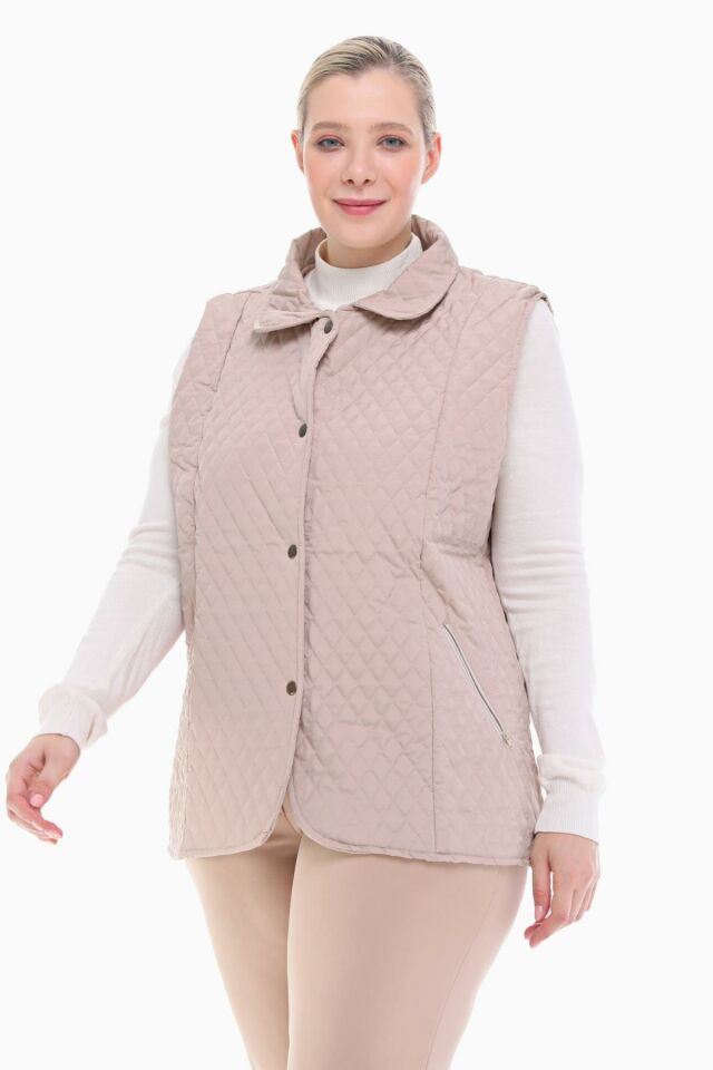 POLO YAKA AÇIK BEJ KAPİTONE YELEK