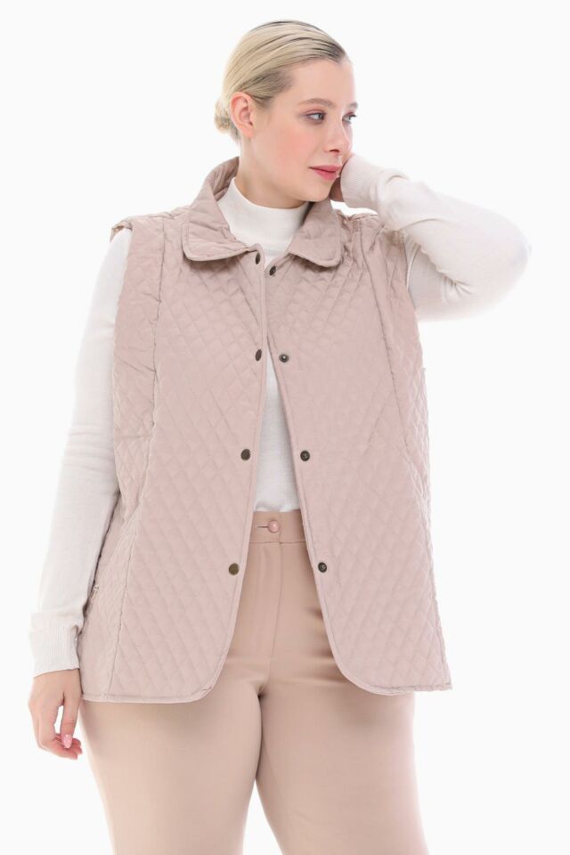 POLO YAKA AÇIK BEJ KAPİTONE YELEK