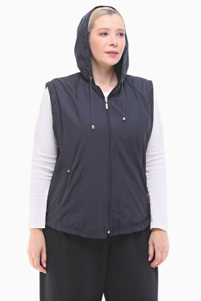 KAPÜŞONLU LACİVERT İÇİ POLARLI YELEK