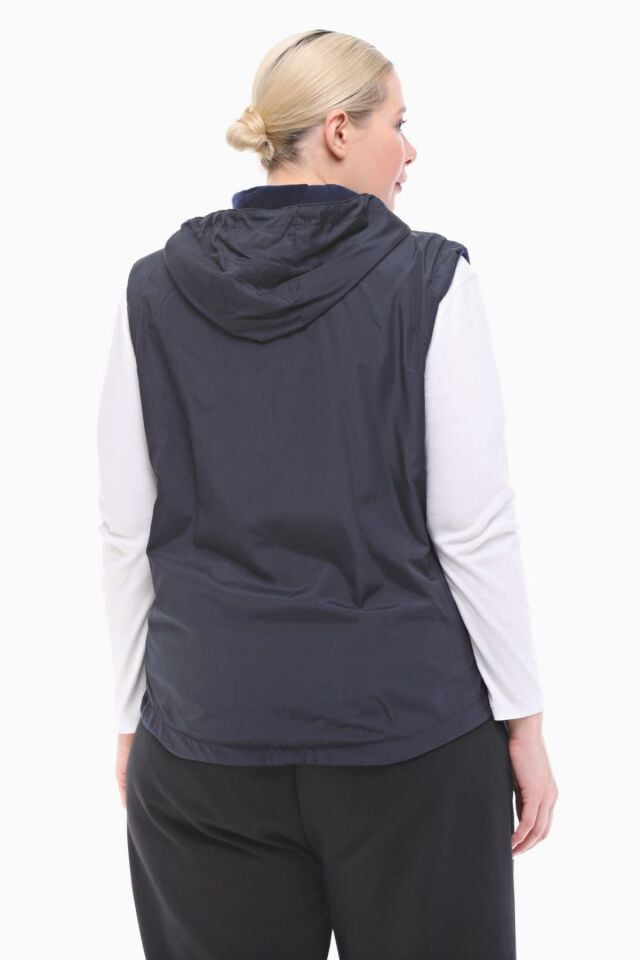 KAPÜŞONLU LACİVERT İÇİ POLARLI YELEK