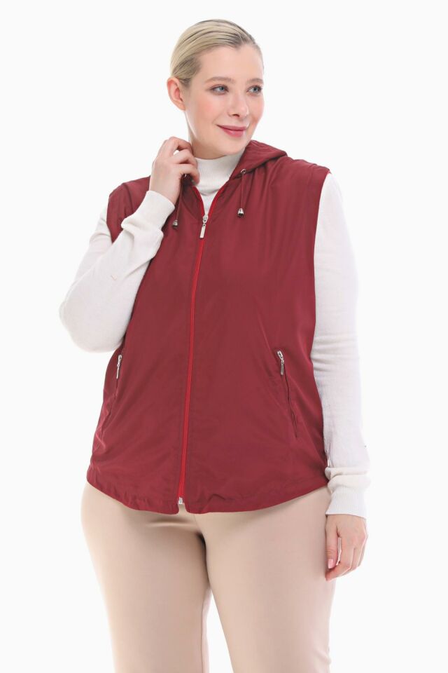 KAPÜŞONLU BORDO İÇİ POLARLI YELEK