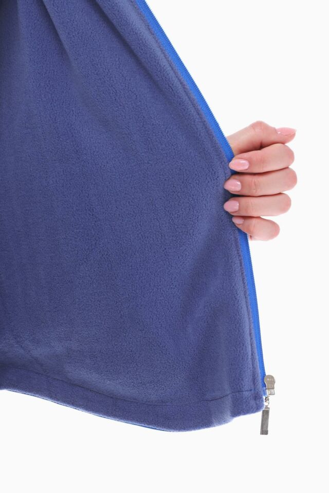 KAPÜŞONLU AÇIK MAVİ İÇİ POLARLI YELEK