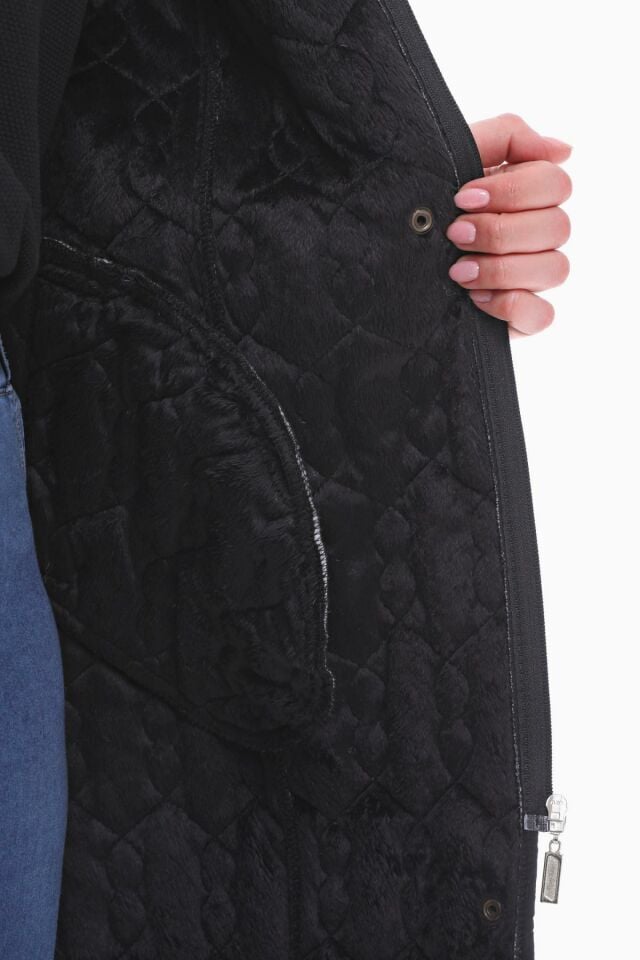 KAPÜŞONLU SİYAH 95 CM KAPİTONE MONT