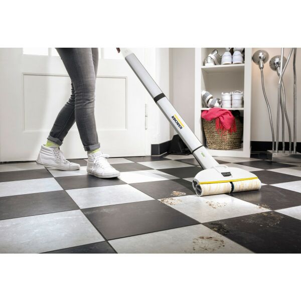 Karcher EWM 2 Şarjlı Zemin Temizleme Makinesi