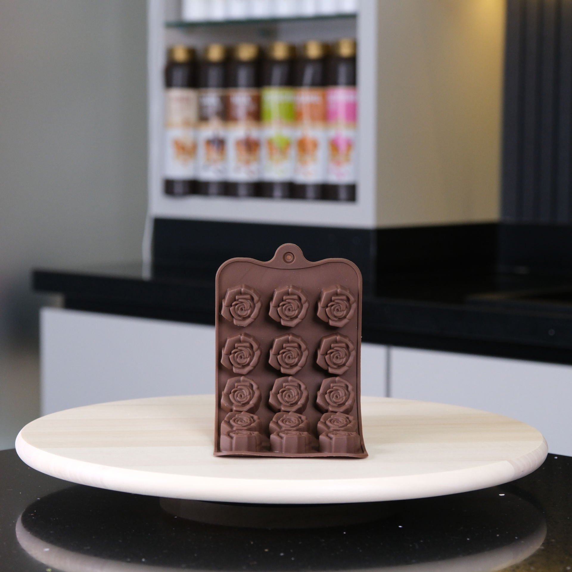 15'Li Gül Desenli Silikon Çikolata Kalıbı