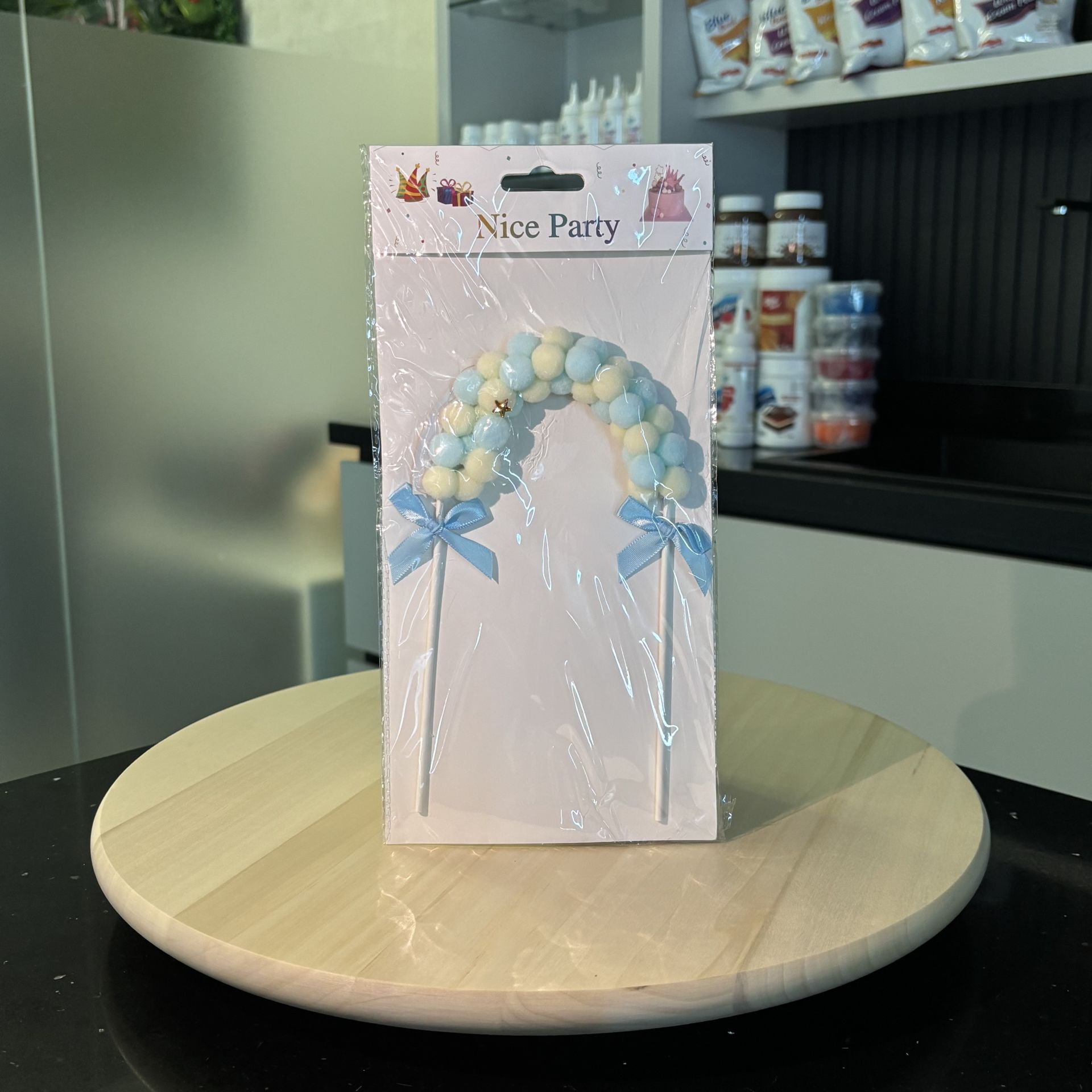 Mavi Ponponlu Pasta Süsü