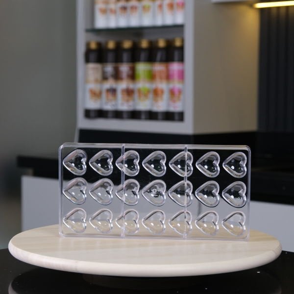 21'Li Kalp Desenli Çikolata Kalıbı