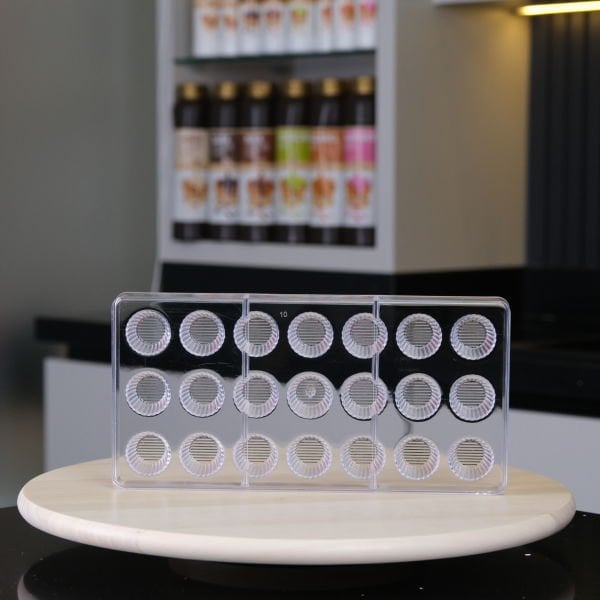 21'Li Tırtık Desenli Çikolata Kalıbı