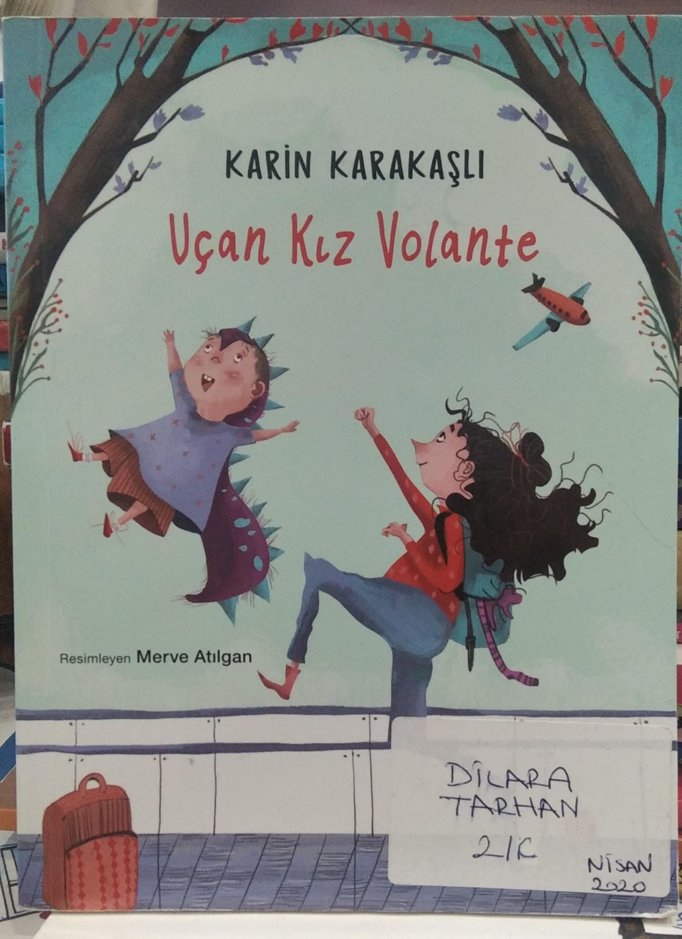 Uçan Kız Volante - Karin Karakaşlı