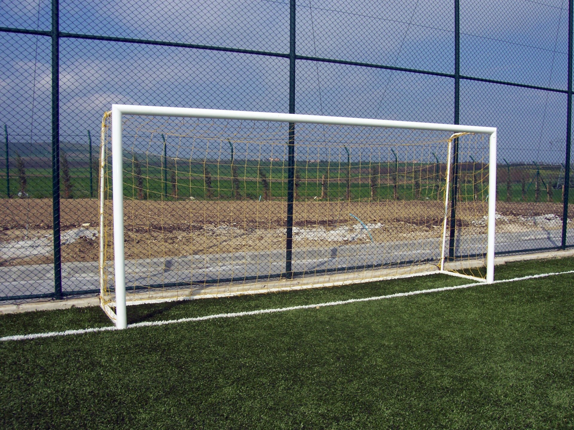 Mini Futbol Kalesi  Metal Seyyar 200 x 500 cm