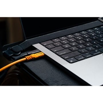 Tether Pro Optima 10G USB-C to USB-C 3m Dik Açılı Bağlantı Kablosu