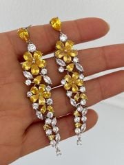 Vip Çelik Platin Renk Orijinal Swarovski Kristal Taş Antialerjik Premium Sallantılı Küpe Uzunluk 8 cm. Genişlik 1,3 cm.