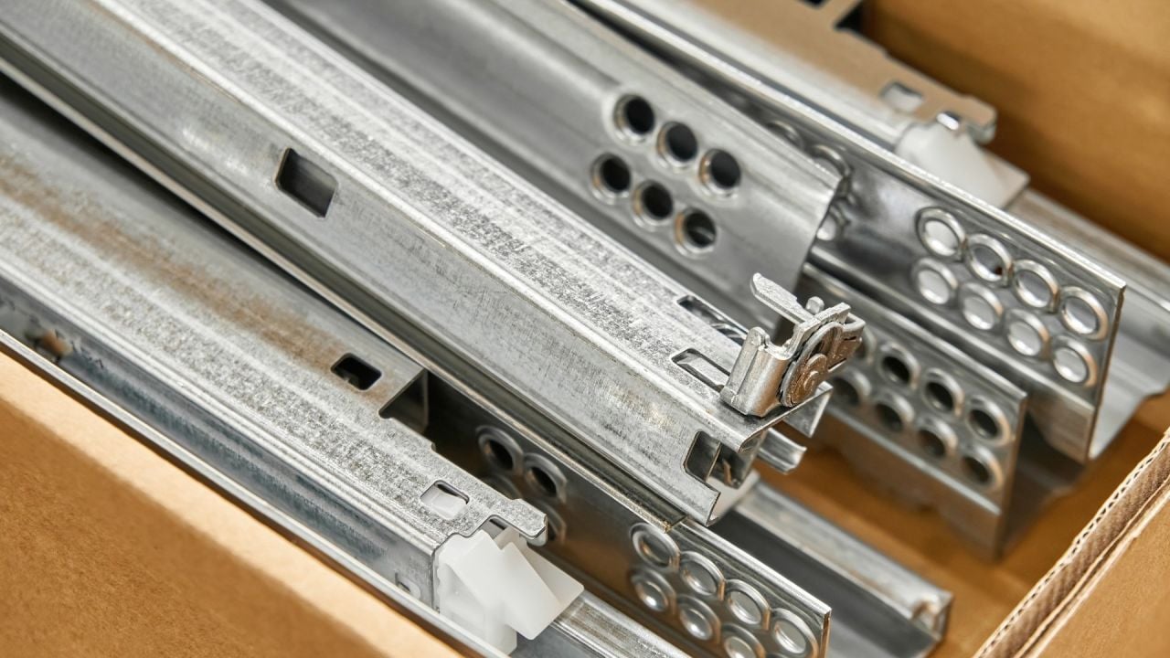 Teleskopik Raylar Paslanır mı?