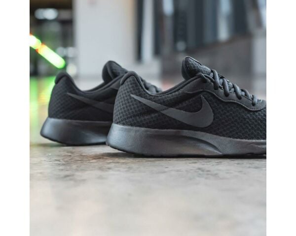 Nike tanjun 001 sale