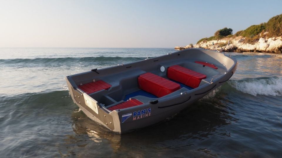 Pan's Marine P430 Polietilen Bot