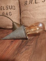 Vintage Huni Sarkıt Lamba Modeli