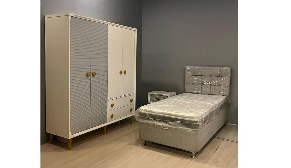 Teşhir Radio Genç Odası