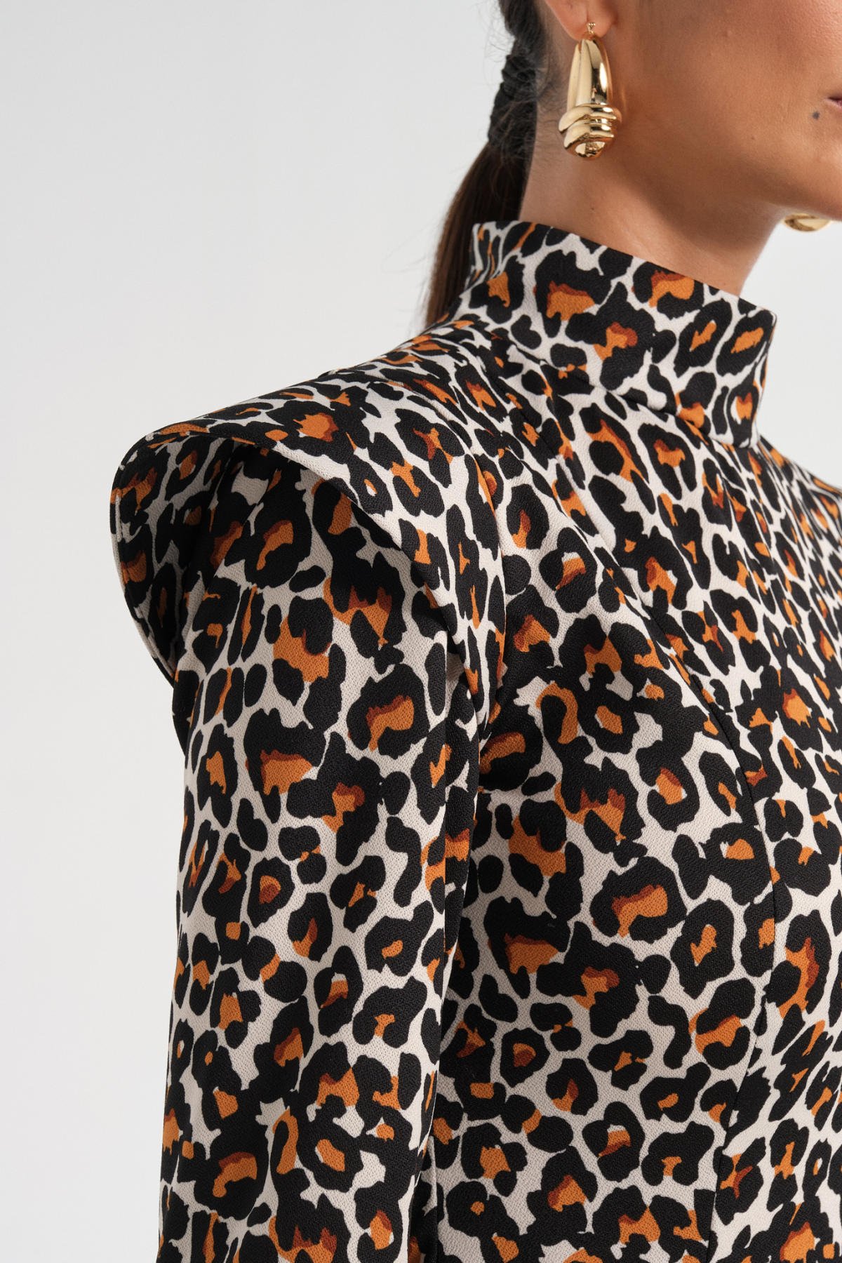 Leopar Omuz Detaylı Mini Elbise