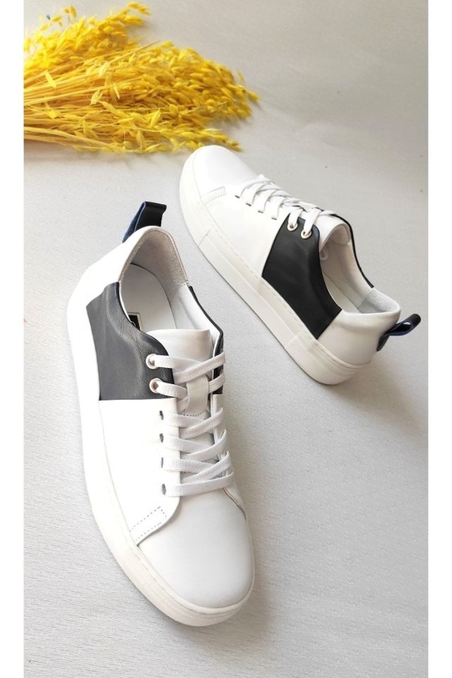 Kadın Lacivert Detay Beyaz Sneaker