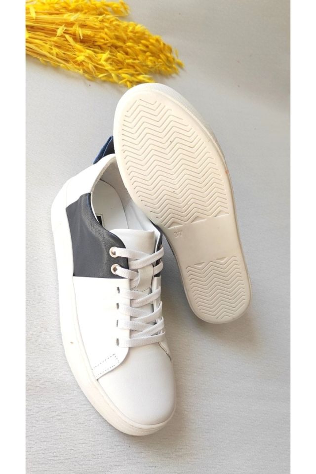 Kadın Lacivert Detay Beyaz Sneaker